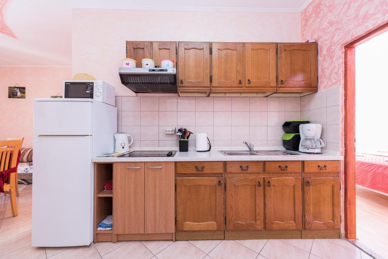 Apartmants Ivana & Toni Privlaka  Buitenkant foto