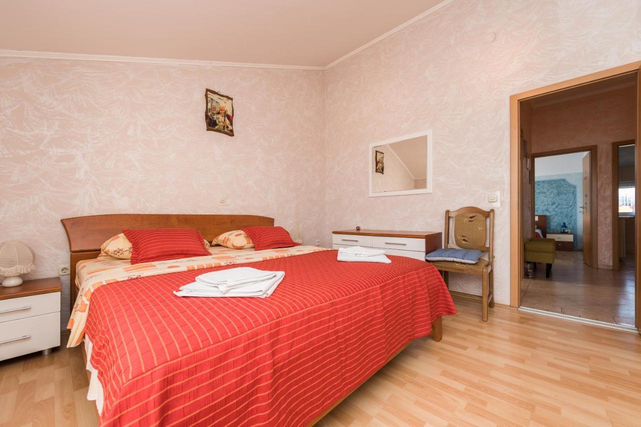 Apartmants Ivana & Toni Privlaka  Buitenkant foto